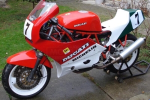 Ducati F1 750cc 1985-1988  parts on bike 900SS 89