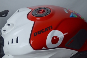 Ducati 1000 1100 V4/V4S/V4R Panigale 2023-2024 Tank cover - front, GRP - on the bike