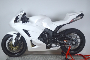 Kompletní sada  8-dílná Racing - Konverze set Honda CBR 600RR 2021-2024 (z modelu 2020)