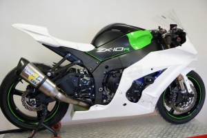 Kawasaki ZX10R 2001-2015 Parts MOtoforza on bike