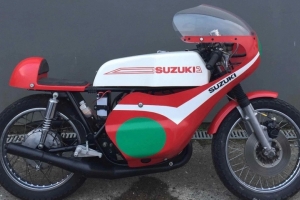 Yamaha TZ 250, 350 air  - parts Motoforza on bike  Suzuki GT250